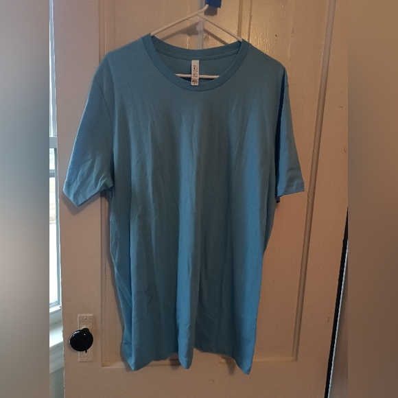 Gildan Men's Light Blue Short Sleeve Tee - Picture 1 of 5
